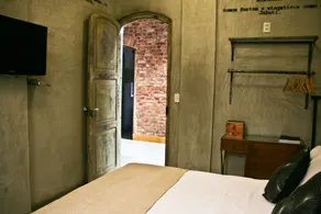  Modernistas Hospedagem e Arte - Camera