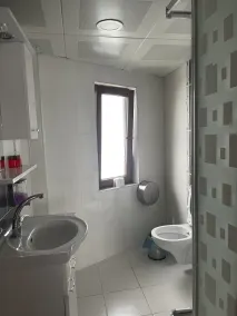 Aymeydani Hotel - Bathroom