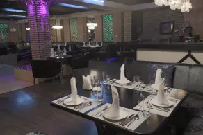 Zargaron Plaza - Restaurant