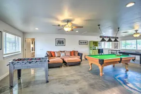 Modern Glendale Desert Destination w/ Patio! - Interiør