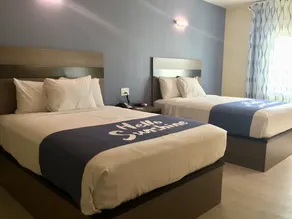 Days Inn by Wyndham Freeport - Chambre