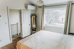 Charming Family House 3 Bdr with Balcony - Room