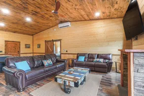 Hot Tub & Mtn Views: Pet-friendly Englewood Cabin - Interior