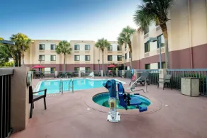 Red Roof Inn PLUS+ Palm Coast - Piscina