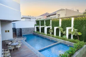 Truntum Cihampelas - Pool