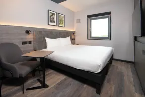ibis Styles London Gatwick Airport - Room