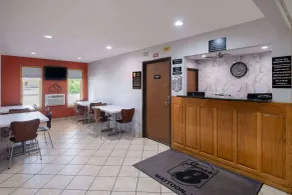 Super 8 by Wyndham Mattoon - Hall