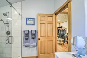 Cozy Sequim Condo: Olympic Discovery Trail Access! - Badezimmer