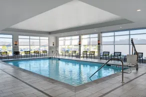 Courtyard by Marriott Hamilton - Piscine