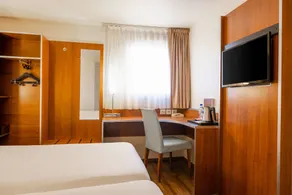 Hôtel Kyriad Lyon - Aéroport Saint Exupéry - Chambre