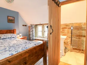 33 Main Road - Room