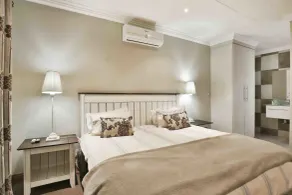 Accommodation at Vans No Loadshedding - Room