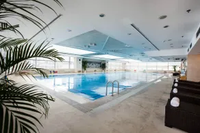 Holiday Inn Beijing Focus Square by IHG - Pool