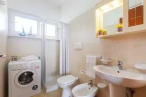 Luxuriöses Ferienhaus mit Pool - Badezimmer