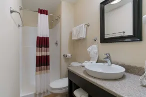Red Roof Inn Hershey - Bathroom