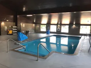 Baymont by Wyndham Bloomington MSP Airport - Piscine