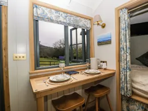 Evendine Hut @ Evendine Cottage - Habitación