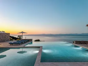 Sampatiki Suites & Spa - Luxury Seaview Suites - Opened 2024 - Pool