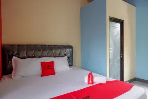 RedDoorz @ Gerbang Dieng Plateau Area - Chambre