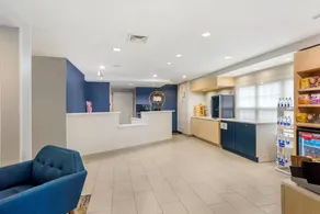 MainStay Suites - Lobby