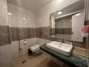 Hotel Mountview Pahalgam - Bathroom