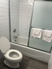 Metro Motel - Badezimmer