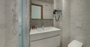 SH Suite Palace - Badezimmer