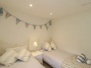 Kinderfreundliches Landhaus mit Garten und Grill | Hunde erlaubt - Zimmer