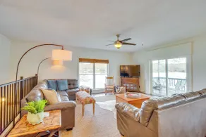 Lakefront Arkansas Abode - Deck, Grill & Fire Pit! - Interior