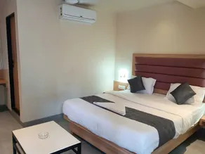 Hotel Legacy Inn - Room