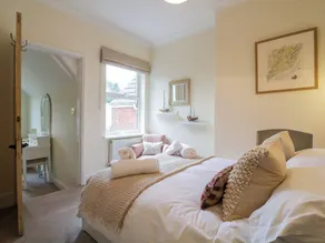 Compass Cottage - Room