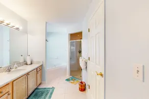 1295 Barber St - Bad