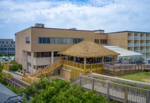 Ramada Plaza by Wyndham Nags Head Oceanfront - Restaurant
