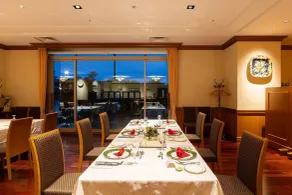Grand Empire Hotel - Restaurant