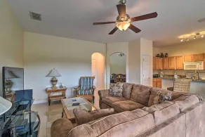 ~ 9 Mi to Disney: Family Home w/ Private Pool! - Interni
