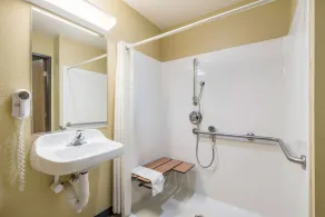 Quality Inn & Suites Menomonie - Salle de bain