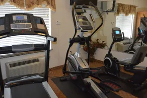 Super 8 by Wyndham Austin/Airport South - Salle de sport