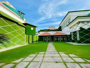 B8 HOTEL - Have