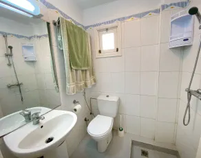 Dar Louis - Bathroom