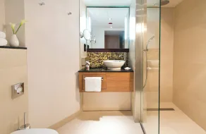 Leonardo Hotel Völklingen-Saarbrücken - Badezimmer
