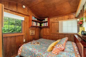 Volcano Artist Cottage - Chambre
