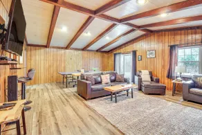 4 Mi to Savannah: Home w/ Gazebo & Seasonal Pool! - Interiør
