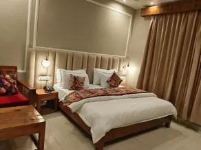 Raja Ji Hotels - Camera