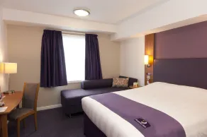 Premier Inn Heathrow Airport Terminal 5 - Room