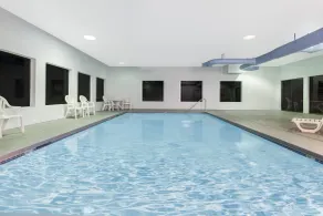 Super 8 by Wyndham Lacey Olympia Area - Piscine