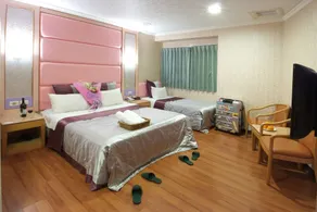 Left Bank Hotel - Room