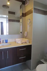 Departamentos Pontoni - Bathroom