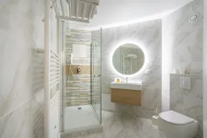 Cit'Hotel LA PYRAMIDE - Salle de bain