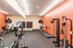 La Quinta by Wyndham Houston IAH Bush Intl Airport E - Salle de remise en forme