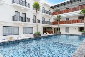 Swiss-Belcourt Lombok - Piscine